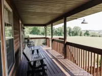 Sojourner's Lodge & Log Cabin Suites Hotels in Holmes County