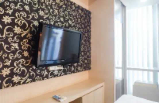 Warm Studio Apartment at Tamansari Papilio