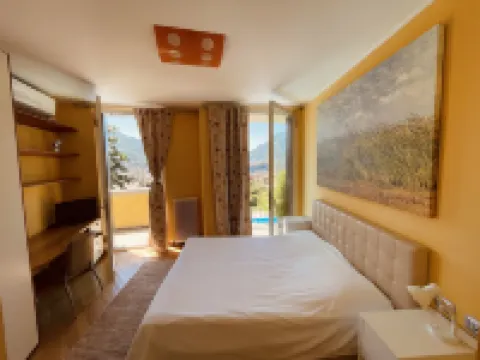 Montebello Hotels in Lecco