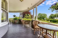 Castle Manor Inn Hotels in Gloucester