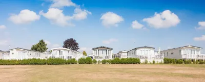 Tattershall Lakes Country Park Hotels in 