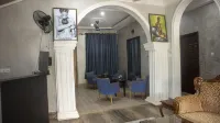 Kislas Luxury Hotel - parking