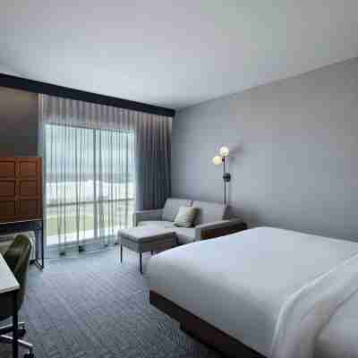 Courtyard by Marriott Austin Dripping Springs Rooms