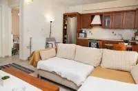 Cozy Apt in Peristeri Near Metro Station