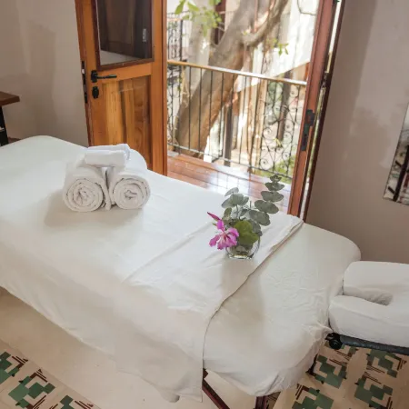 TreeHouse Boutique Hotel - Adults Only