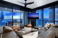 2베드 스파 - 서클 온 카빌 - 와우 스테이 HOTA, 홈 오브 더 아츠 주변 호텔