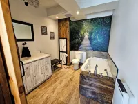 Gite Touristique Eaux Bons Vievents Hotel di Lac-Bouchette
