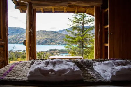 Mallin Colorado Ecolodge Отели в г. Чиле-Чико