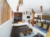 Dhiffushi White Sand Beach Hotels in Dhiffushi