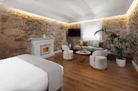 La Divina Hotels near Temple of Hephaestus