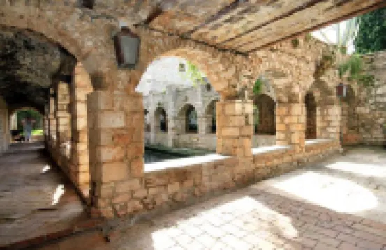 Comfortable Apartment in Stari Grad