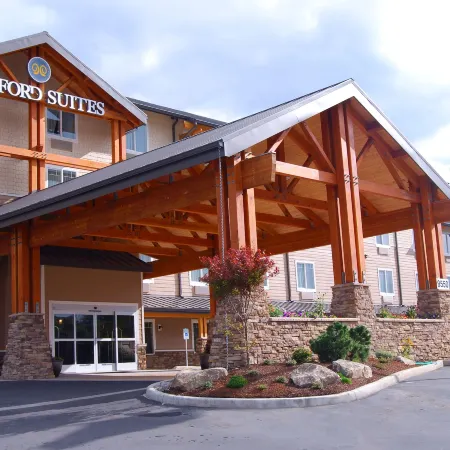 Oxford Suites Silverdale