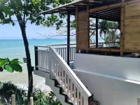 Moonlight Bay Resort Hotels near Klong Nin Beach