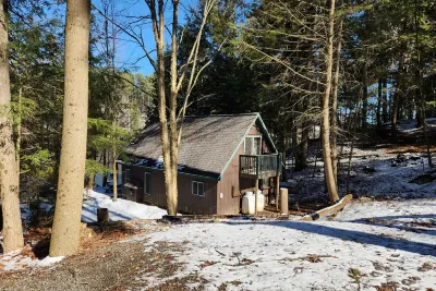 Tamarac Cabin Waterfront For Two Hotels near Robert Louis Stevenson Cottage