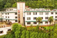 Hotel Basera - Inns