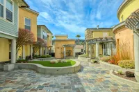 Ocean Views and Gourmet Kitchen - Luxurious Coastal Retreat