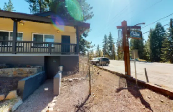 Delightful hotel with lakeview, golf, skiing, WiFi, & Netflix Hotels in Kings Beach