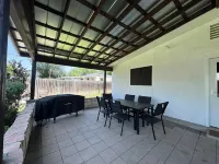 Charming 4-bedroom house with AC, WiFi in enchanting Castroville Hotels near Granny M & Friends
