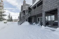Cedar Village A208 Hotels in Brian Head