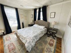 2BR Apartment on 7th
