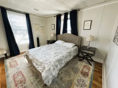 2BR Apartment on 7th