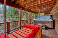 Private Sauna, Hot Tub, Fire Pit and Bocce Ball Court - Luxurious Retreat