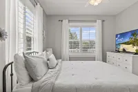 Oceanfront Pool and Kayak Launch Access - Charming Coastal Haven