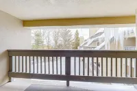 Mountain view condo with fast WiFi plus on-site amenities Hotel di Killington