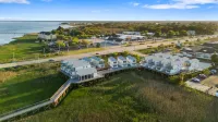 Waterfront Marina and Cozy Pool - Luxurious Coastal Retreat Các khách sạn ở Georgetown