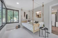 Professionally Designed * Fully renovated Modern MTB Back 40