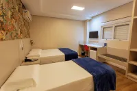 Hiber Hotel - Acesso a Chapecó Hotels in Шапеко