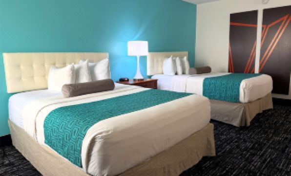 Howard Johnson by Wyndham Evansville East