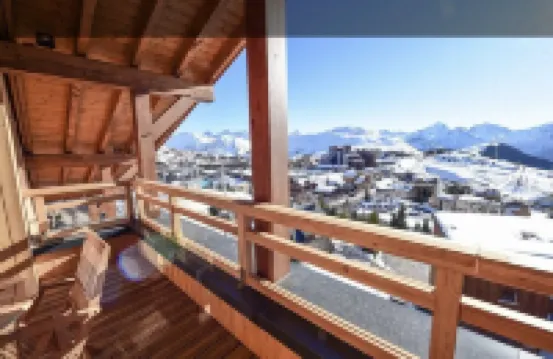 Prestigious ski-in/ski-out apartment with panoramic view