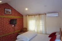 Hotel Young's Stupa Hotels in Rupakot