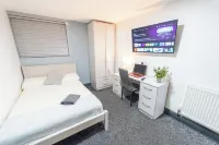 Charming Studio in Birmingham Hotels near Rowheath Pavilion Cafe