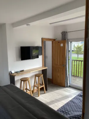 F17 Rickardos Holiday Lets - Chalets