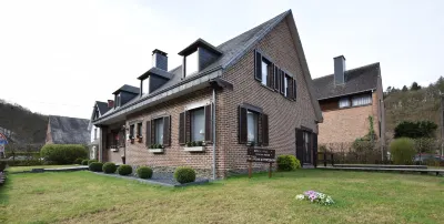 Cozy Family Holiday Home Hotel dekat Barrage de Nisramont