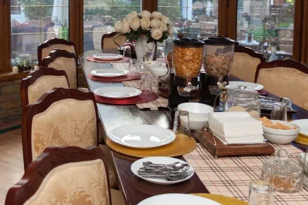 Red Clay Spa Apartments Отели рядом с достопримечательностью «Tamiški kej»