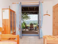 Villa Mit Sauna Und Garten Hotels in Schotten