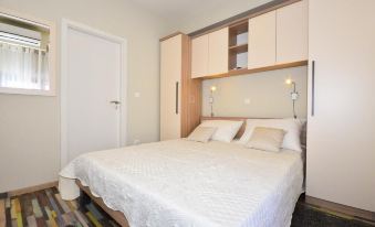 Holiday Home Belmondo