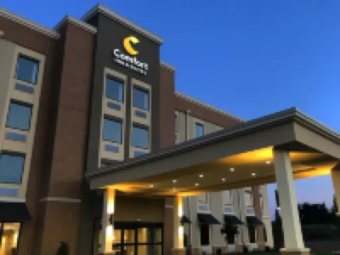 Comfort Inn & Suites Hotels in Frederick County