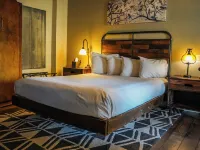 Old Mill Inn Hotels in Hampshire County