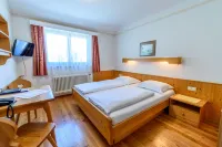 Puttererseehof Hotels in Tauplitz