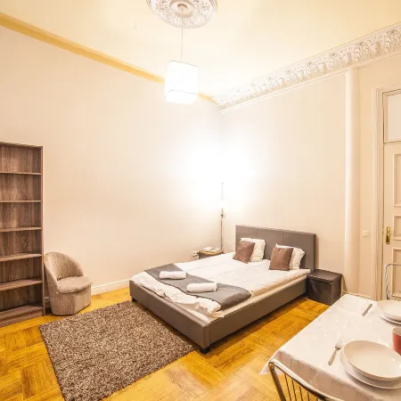 Mosaic Center Apartments