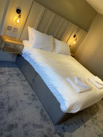 Lodge at Tap Haus Отели в г. Раффорд