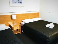 City Park Motel and Apartments Hotels in Gumly Gumly