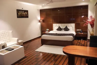 Grand Geet Hotels