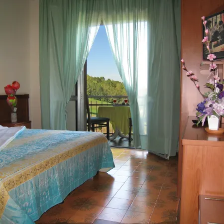 Hotel Boomerang - Check-in & Meals in Front at Hotel Sporting