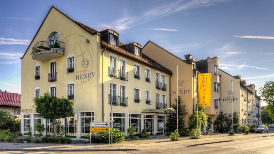 Hotel Henry