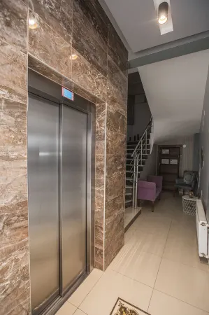 Konuk Hotel Отели рядом с достопримечательностью «Orta Isik Mosque»